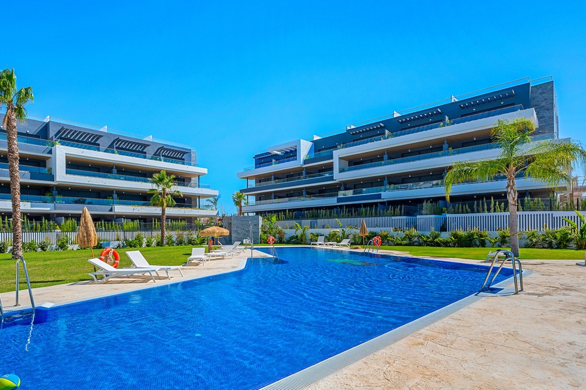 Penthouse · 2 bedrooms · 2 bathrooms in Aguas Nuevas · Torrevieja